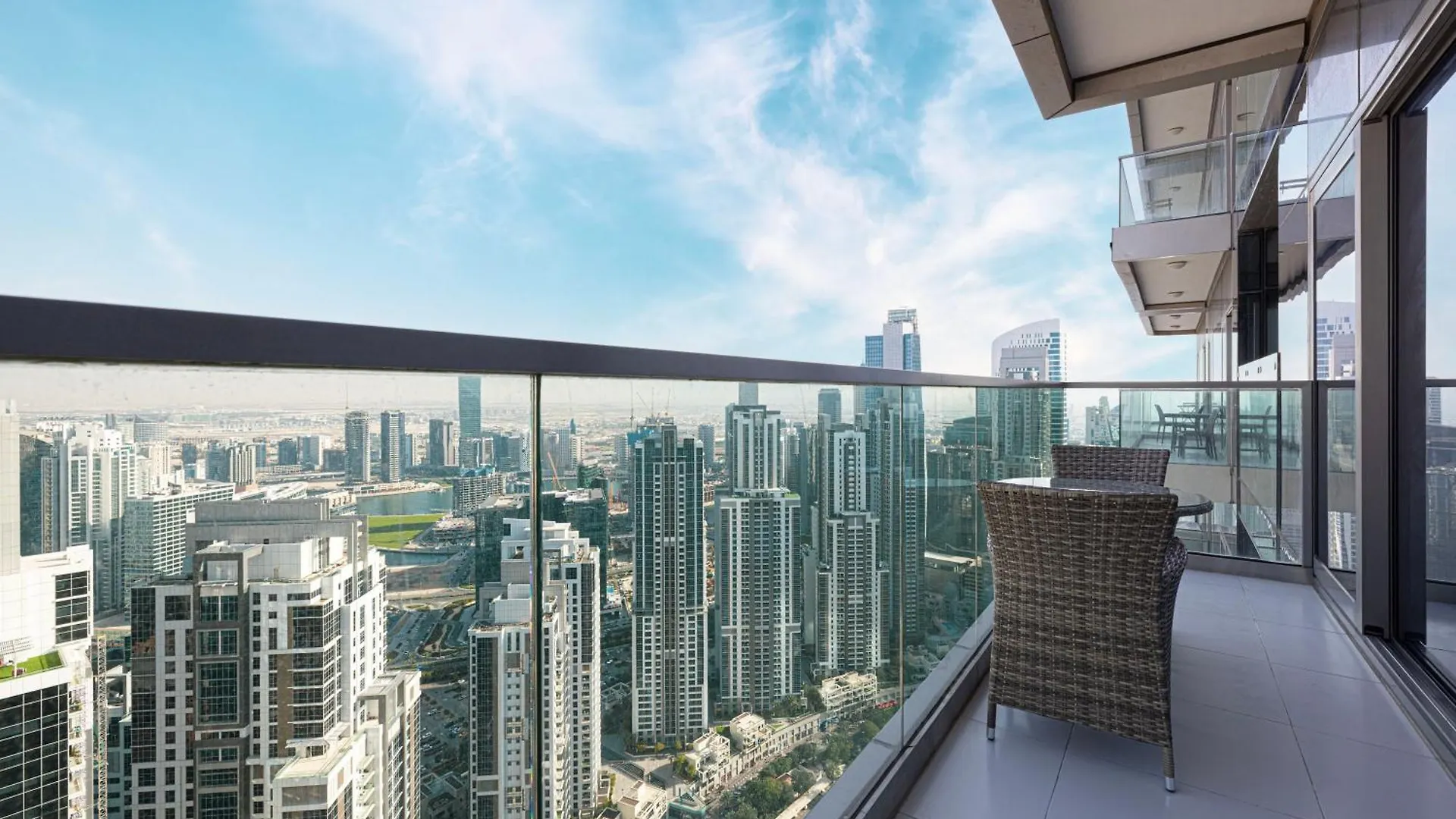 Hausreserv At Paramount Midtown Hotel - Infinity Pool With Burj Khalifa View - Luxury Apartments Dubaj Spojené arabské emiráty