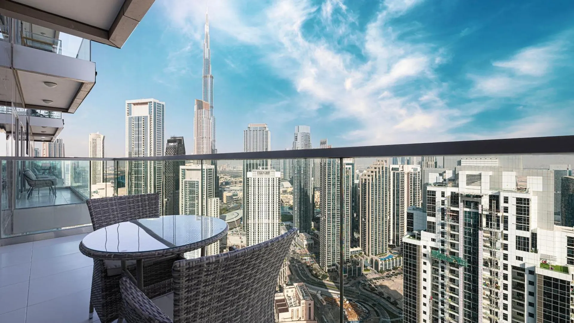Hausreserv At Paramount Midtown Hotel - Infinity Pool With Burj Khalifa View - Luxury Apartments Dubai