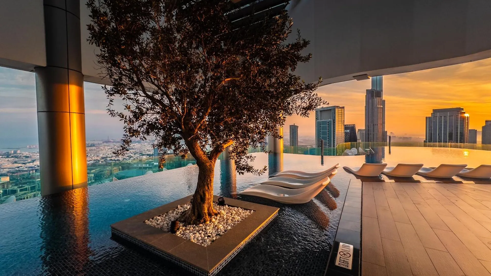 Hausreserv At Paramount Midtown Hotel - Infinity Pool With Burj Khalifa View - Luxury Apartments Dubai United Arab Emirates