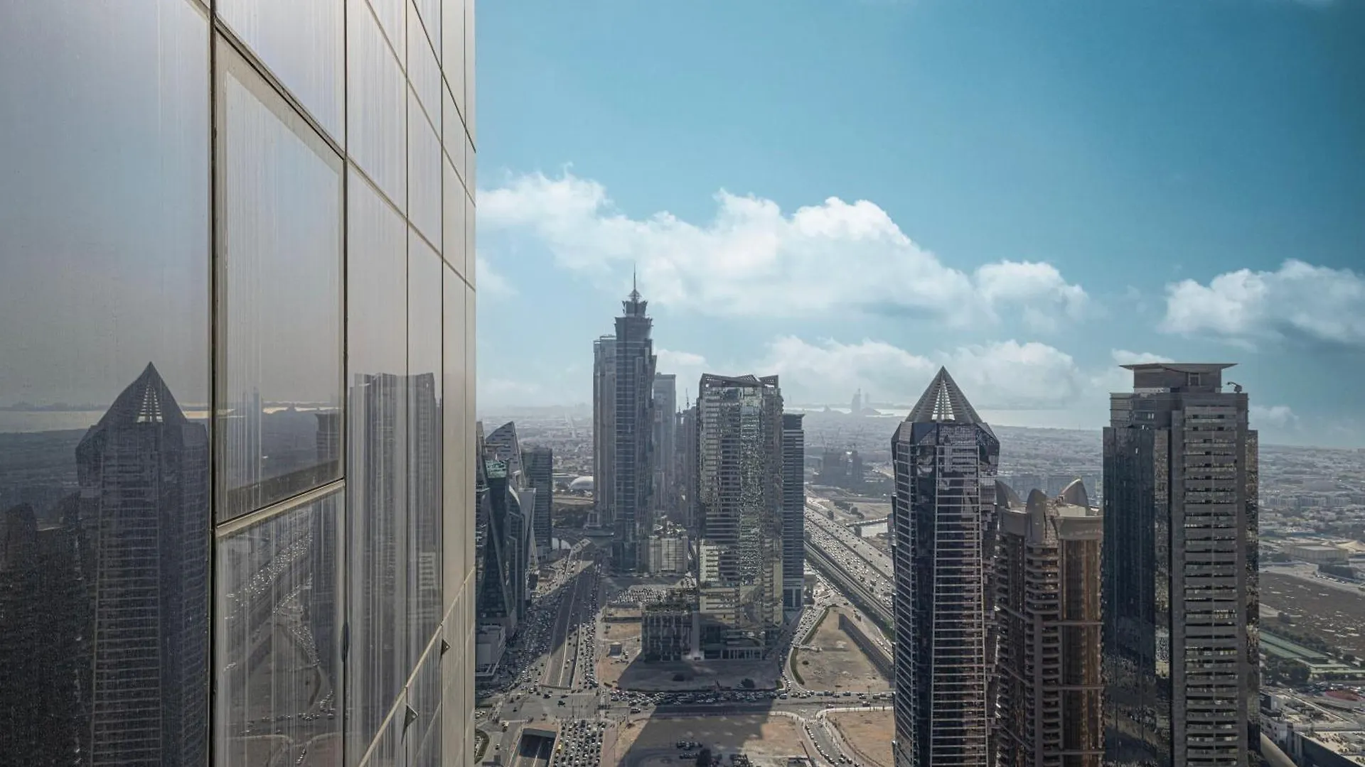 Hausreserv At Paramount Midtown Hotel - Infinity Pool With Burj Khalifa View - Luxury Apartments Dubai